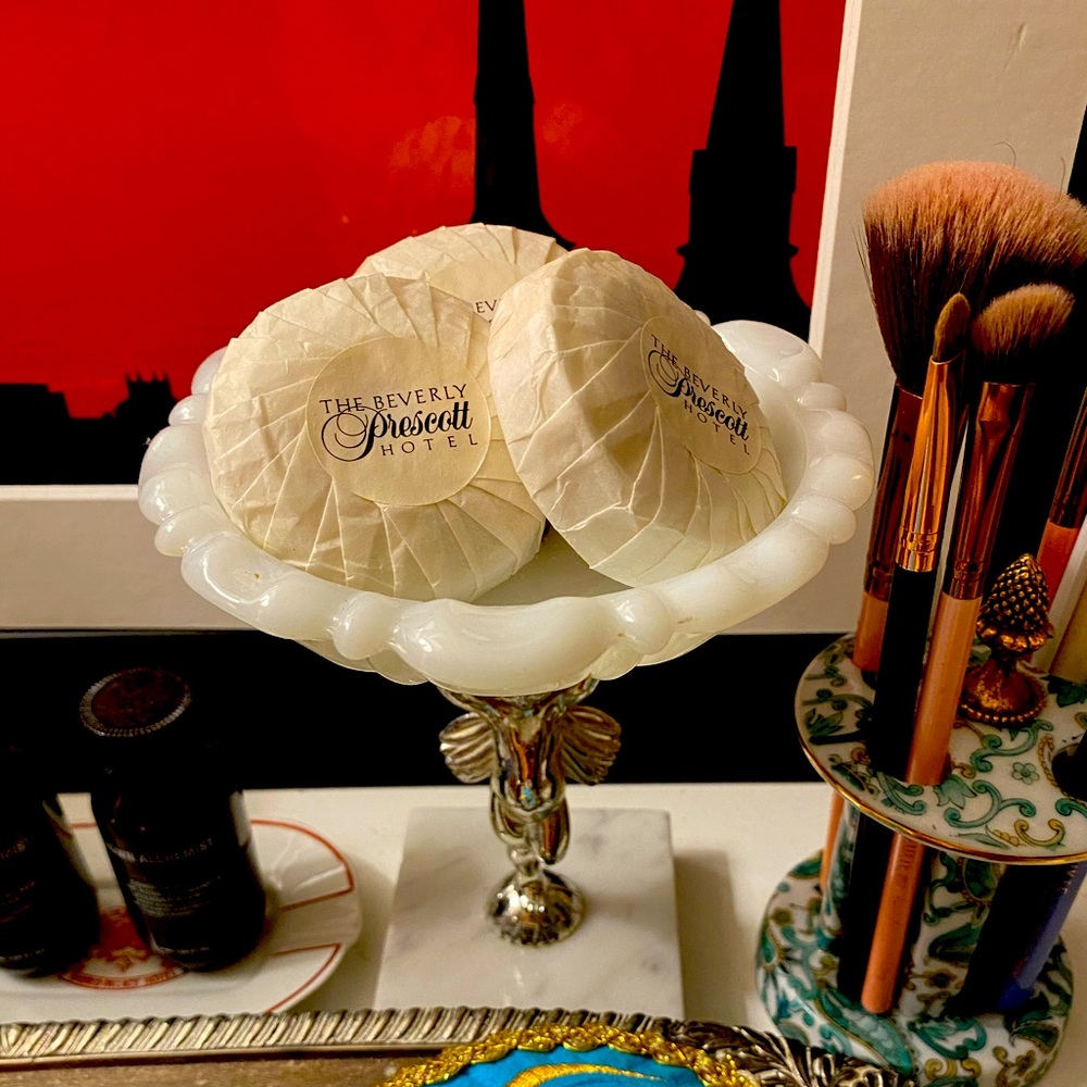 Vintage 1950’s Italian Marble MilkGlass Soap Dish
